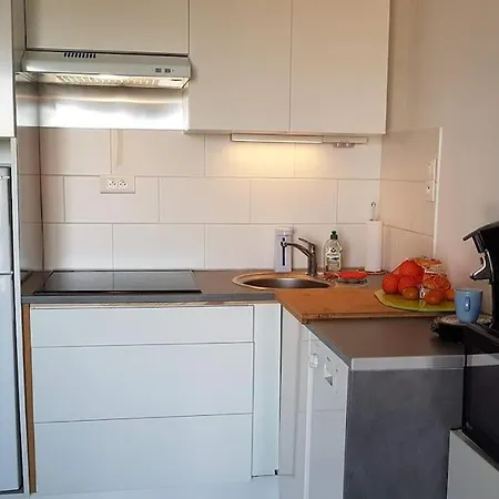Pour 2, Lumineux, 300m De La Plage, Vue Sur La Apartment *